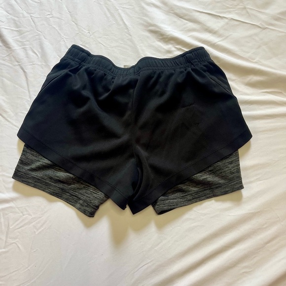 Shorts - Picture 2 of 4